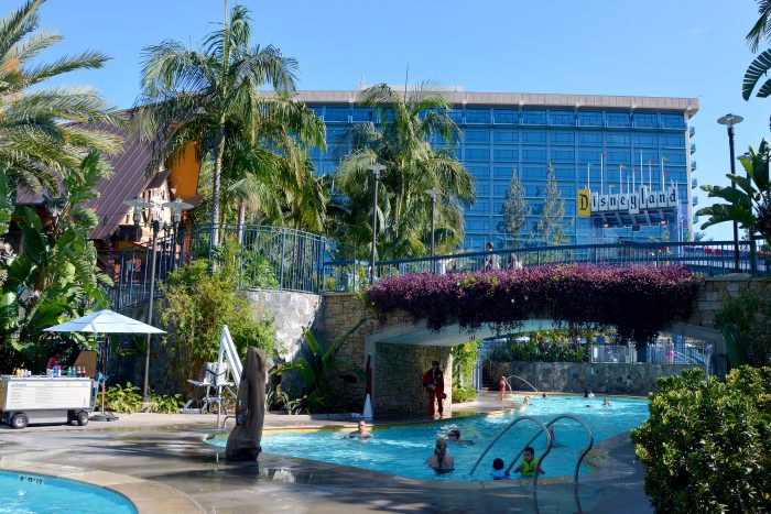 disneyland hotel poolområde