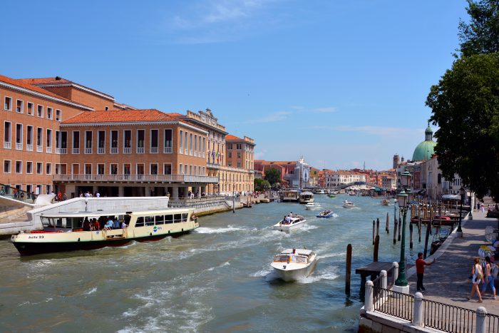 Canal grande vaporetto