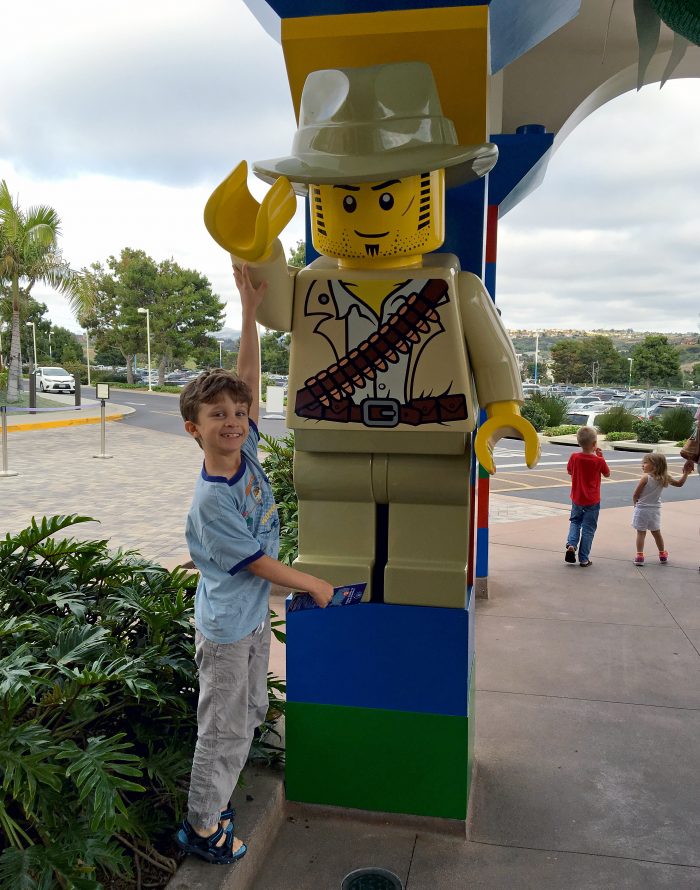 legoland hotel carlsbad william legogubbe ute