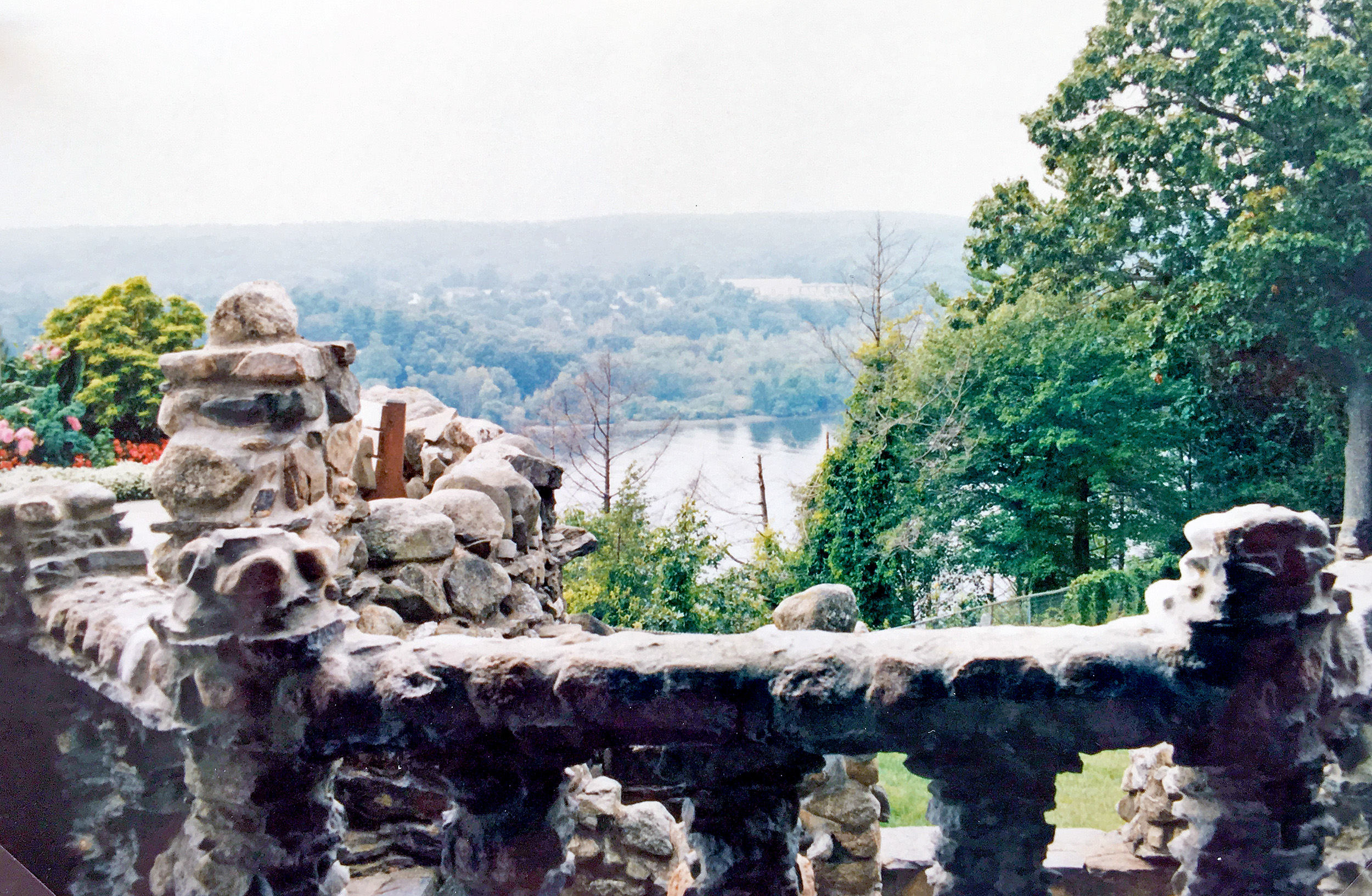 Utsikt över Connecticut River från Gillette Castle. 