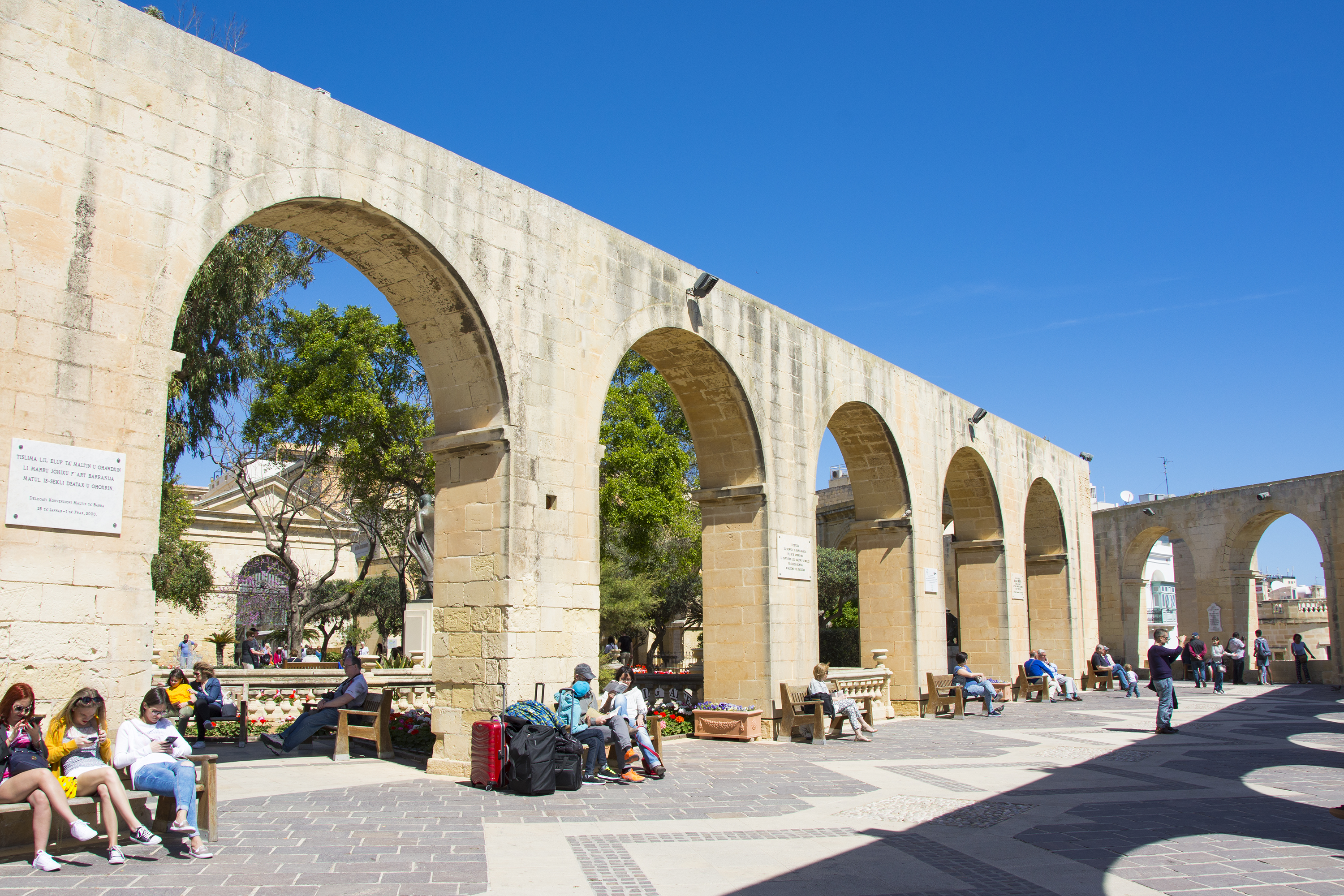 valletta upper barrakka gardens