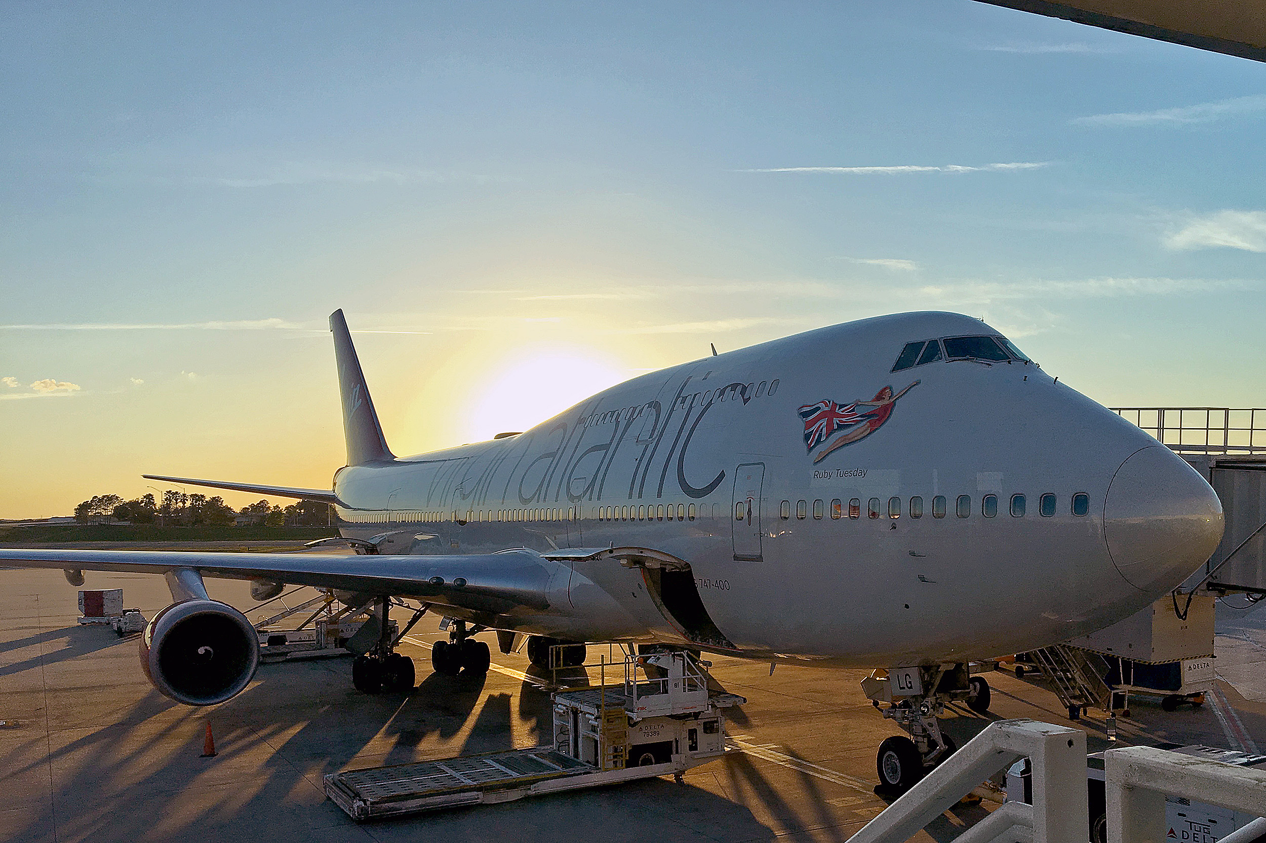 Virgin Atlantic Sunset Sportlovsveckan Flyg