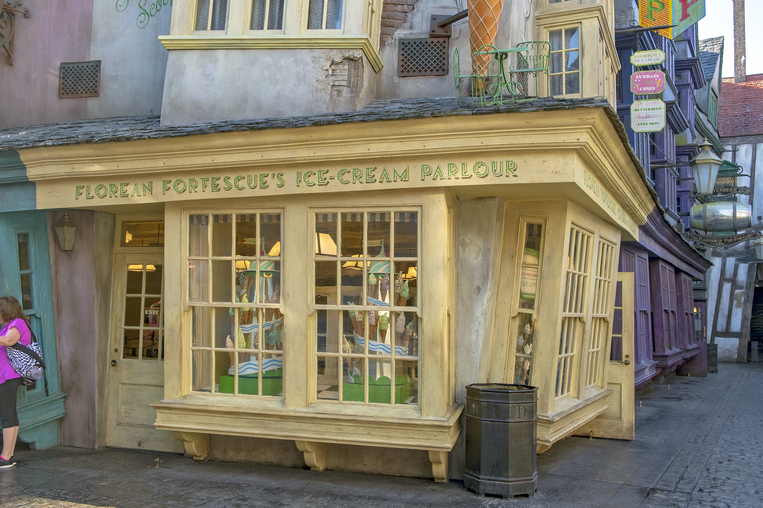 Florean Fortescues Ice-Cream Parlour i Diagon Alley. The Wizarding World of Harry Potter. 