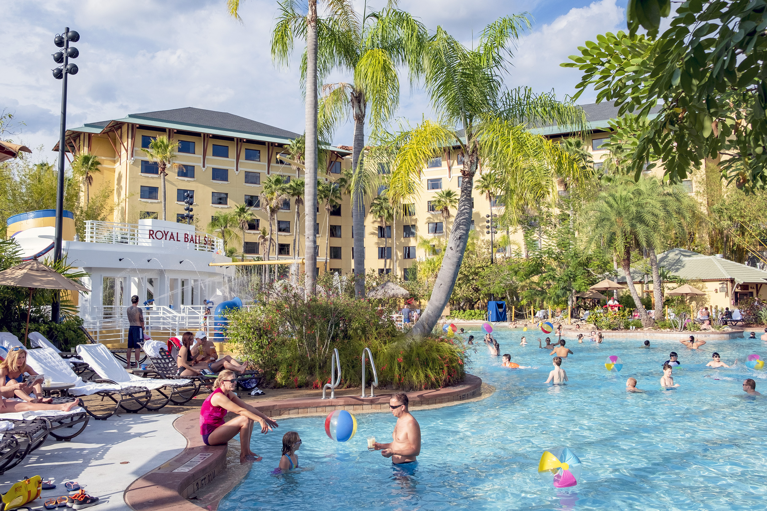 Loews Royal Pacific Resort Universal Orlando