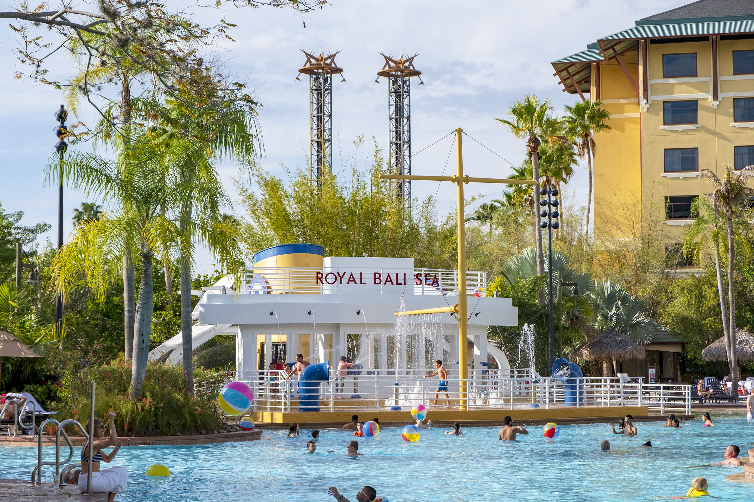 Loews Royal Pacific Resort Universal Orlando Pool