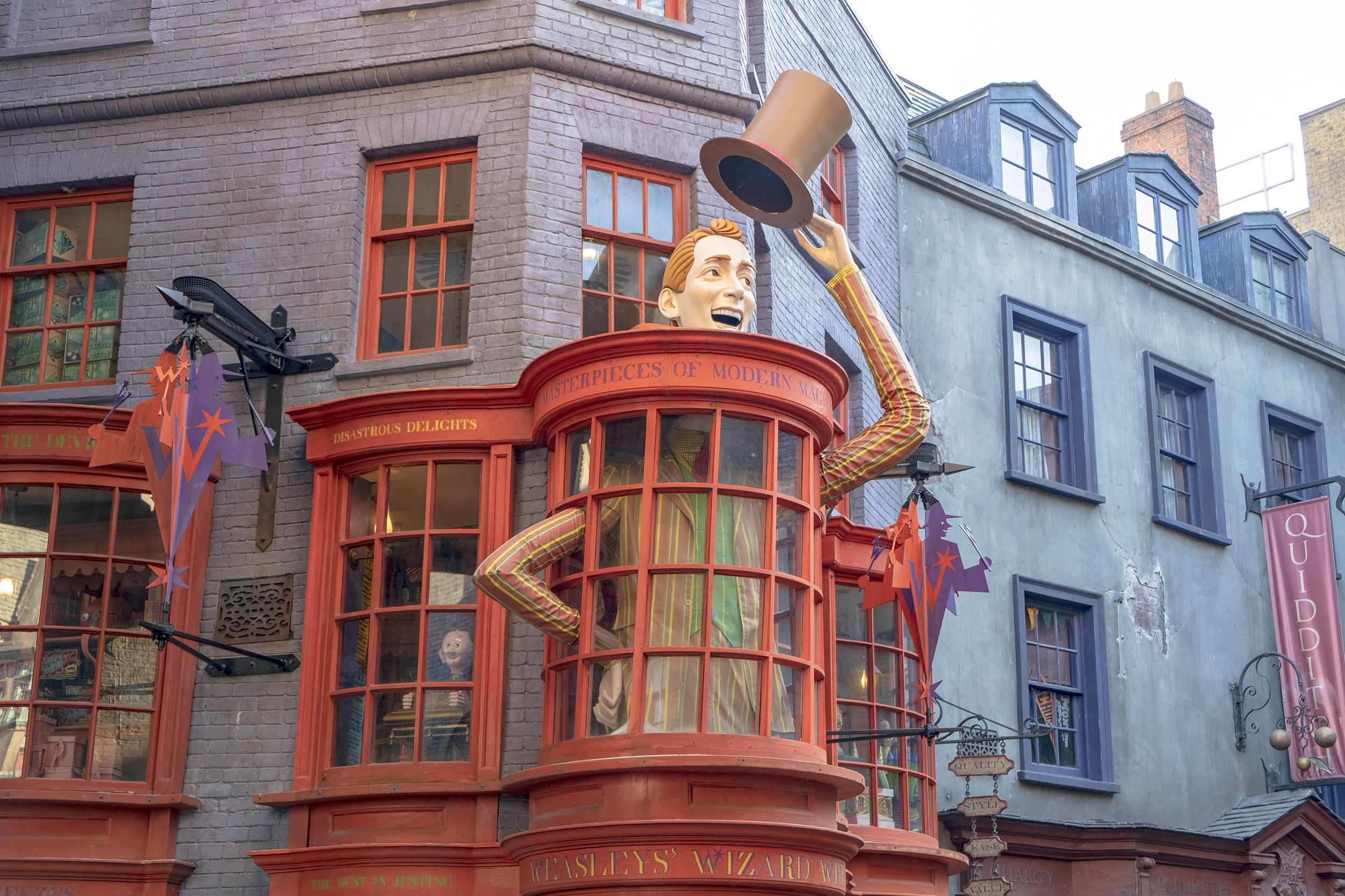 Weasleys Wizard Wheezes Diagon Alley The Wizarding World of Harry Potter Orlando