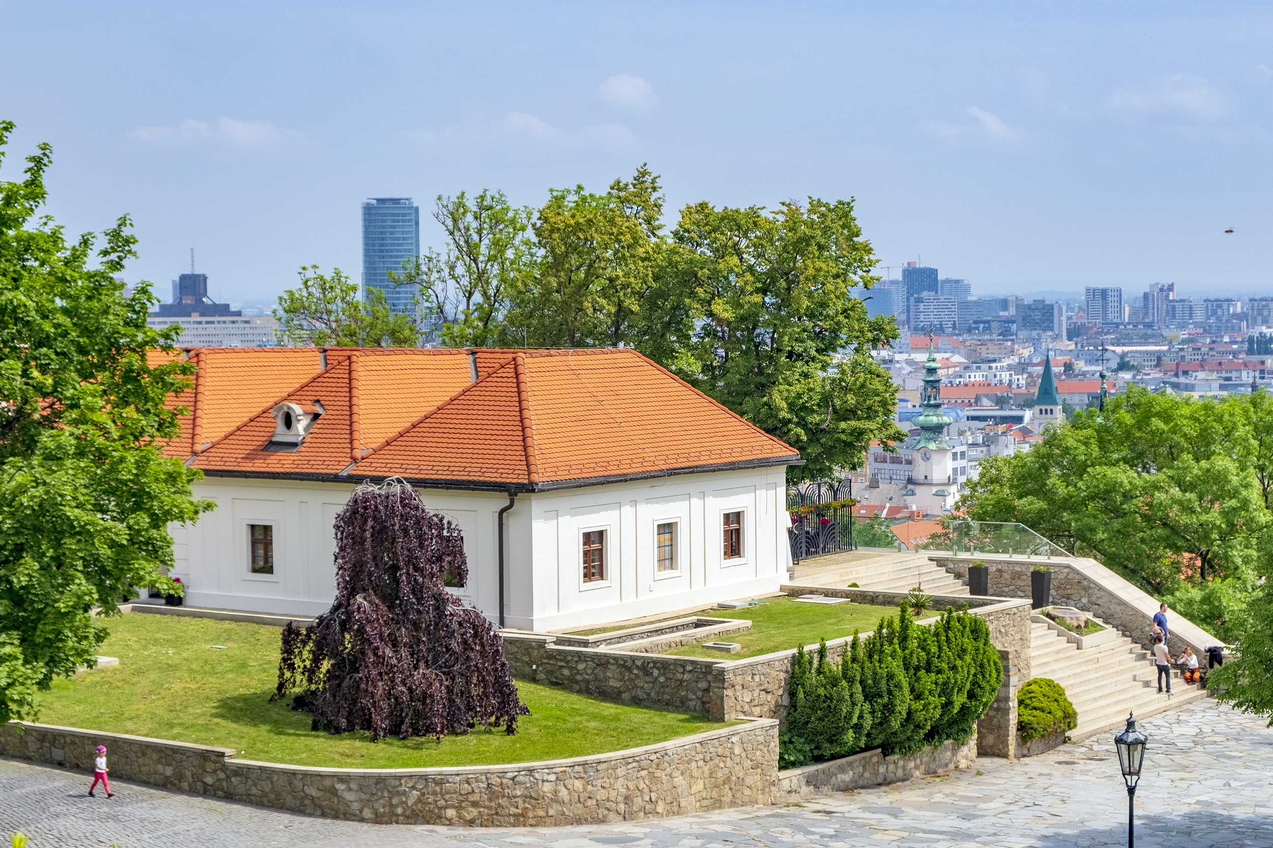 Reštaurácia Hrad Slottet i Bratislava