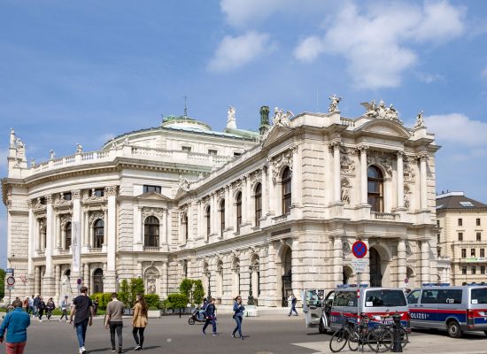 Burgtheater Wien Vienna Österrike Weekendresmål
