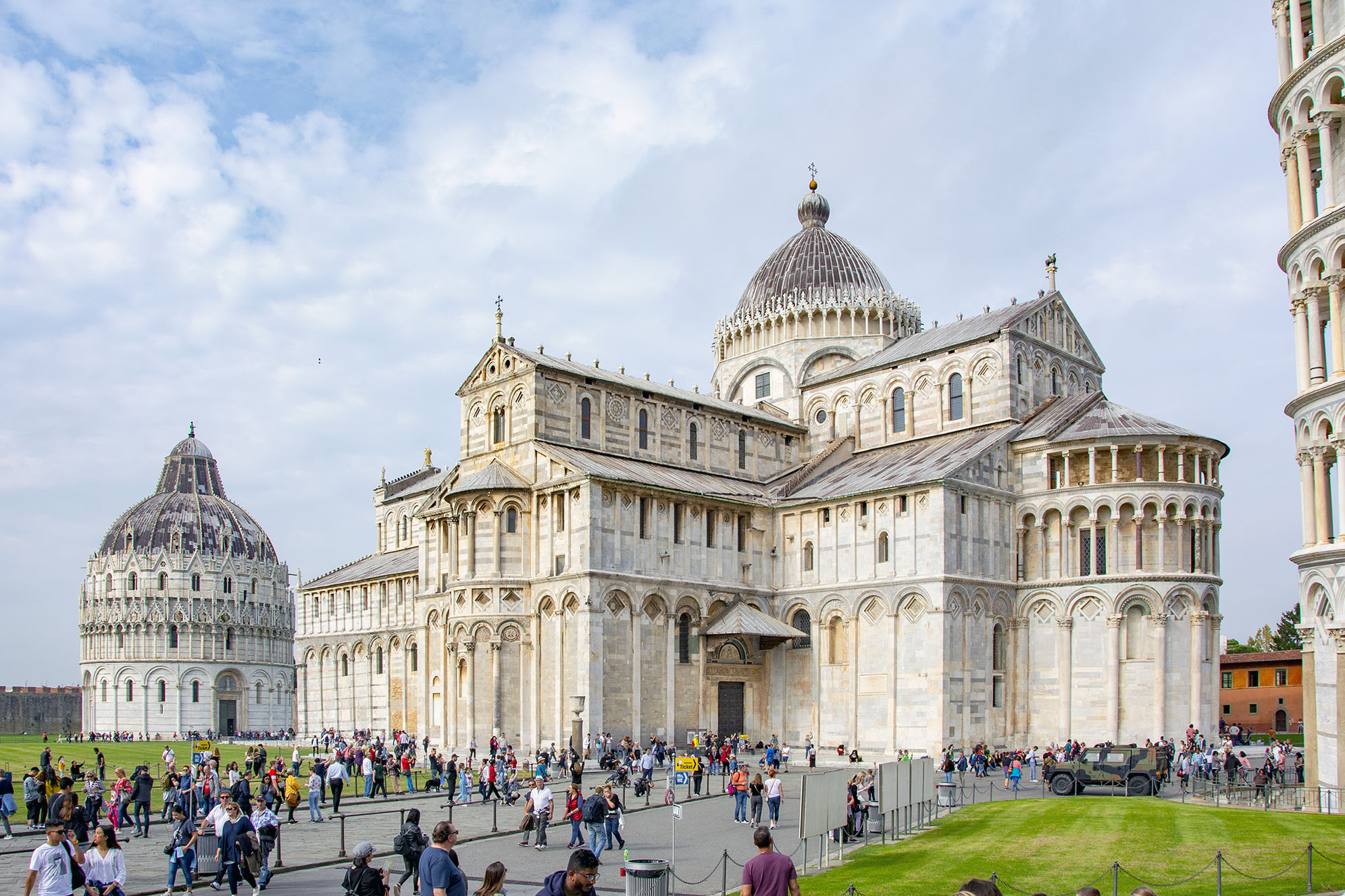 Lutande tornet i Pisa