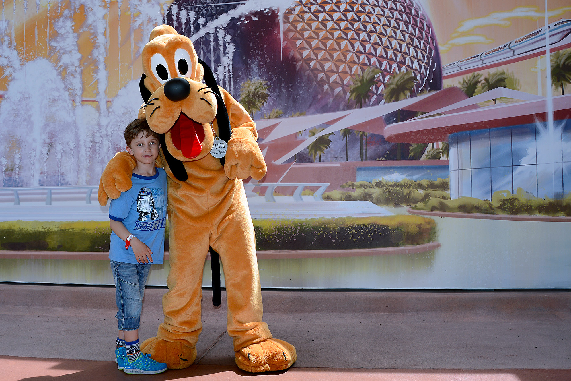 Pluto Epcot Walt Disney World