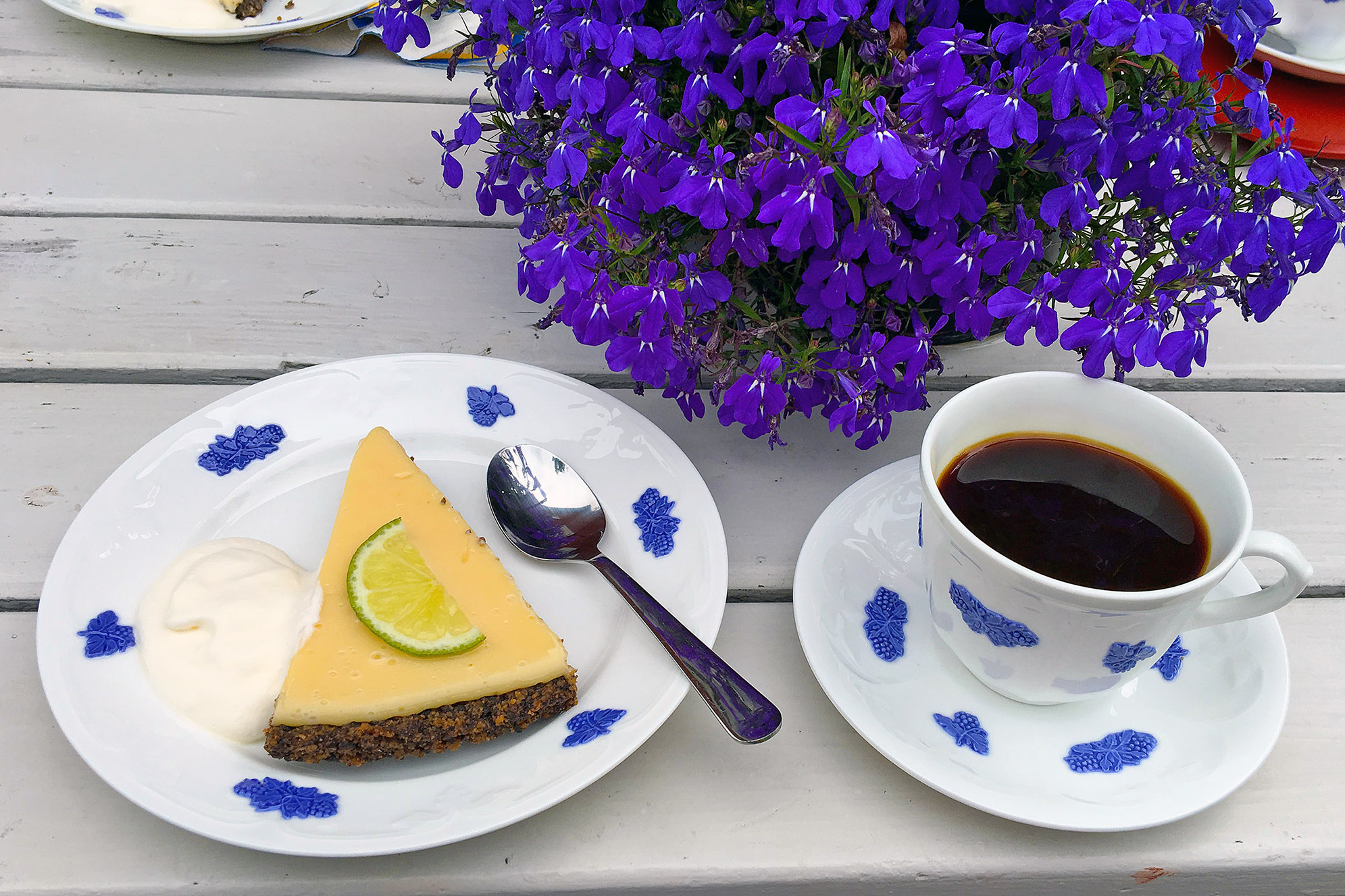 Erikshester Gård Fika Blå Blom