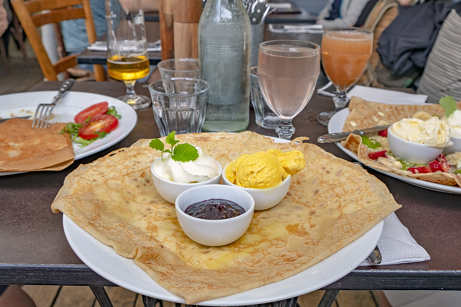 Mat i Visby  Crêperie & Logi