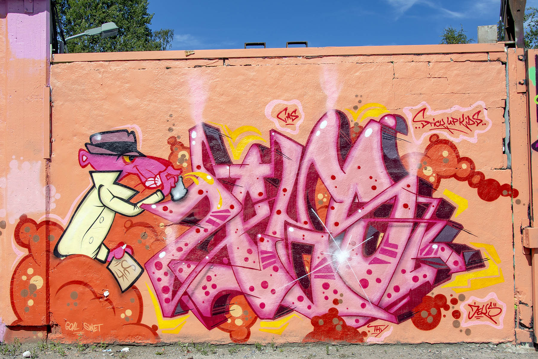 Snösätra gatukonst graffiti Street art Rosa Pantern