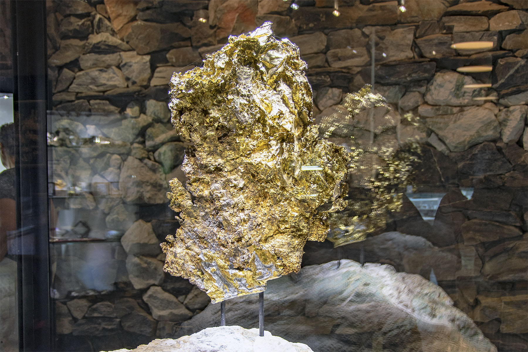 Ironstone Vineyards Worlds largest gold nugget