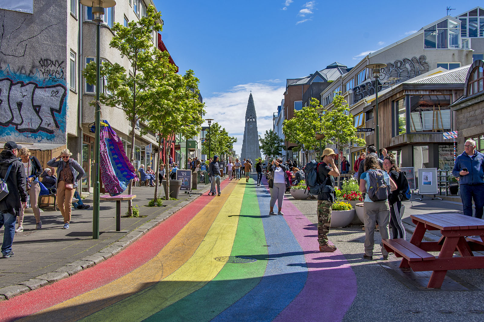 Regnbågsgatan Reykjavik Island