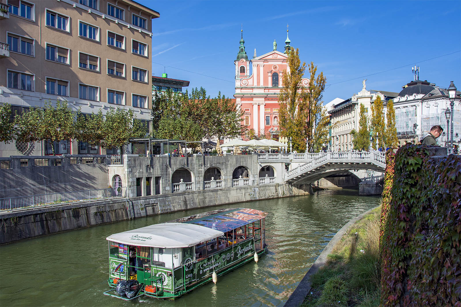 Rosa kyrka Ljubljana