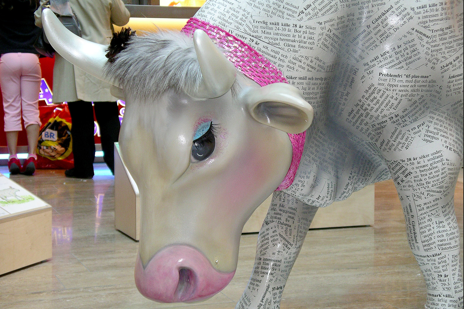 Love cow Cowparade Stockholm