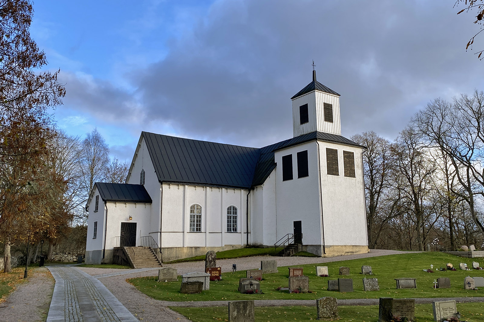 Näsby kyrka