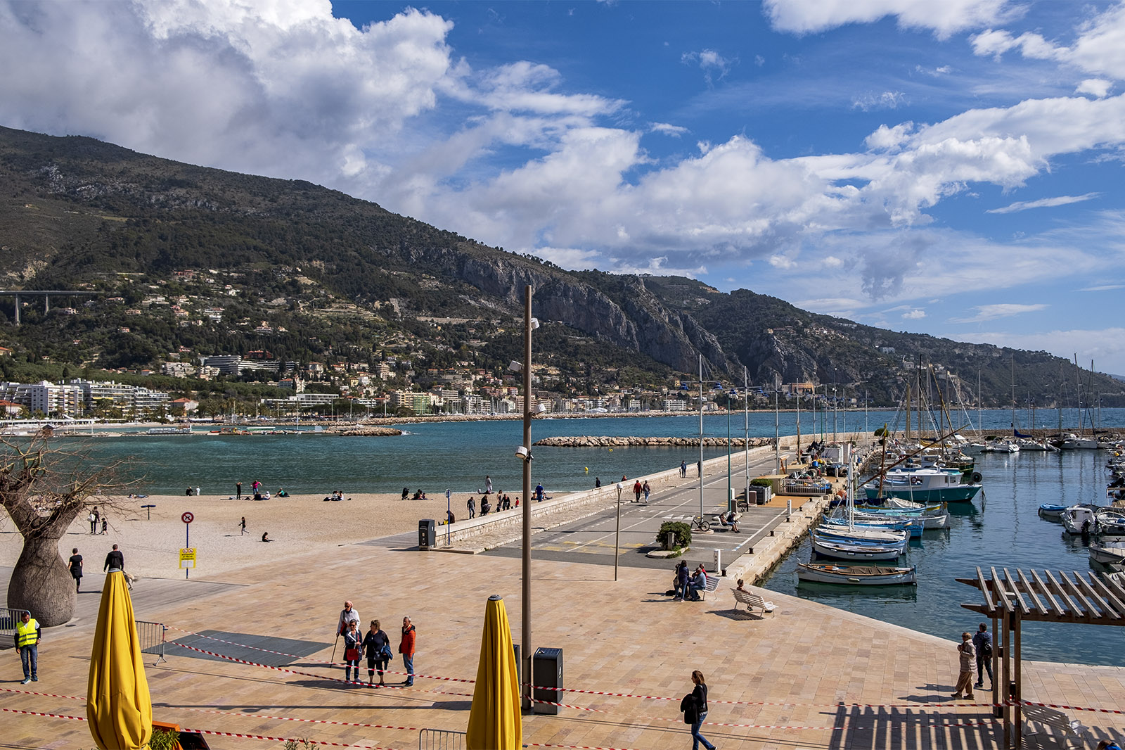 Hamn i Menton Frankrike